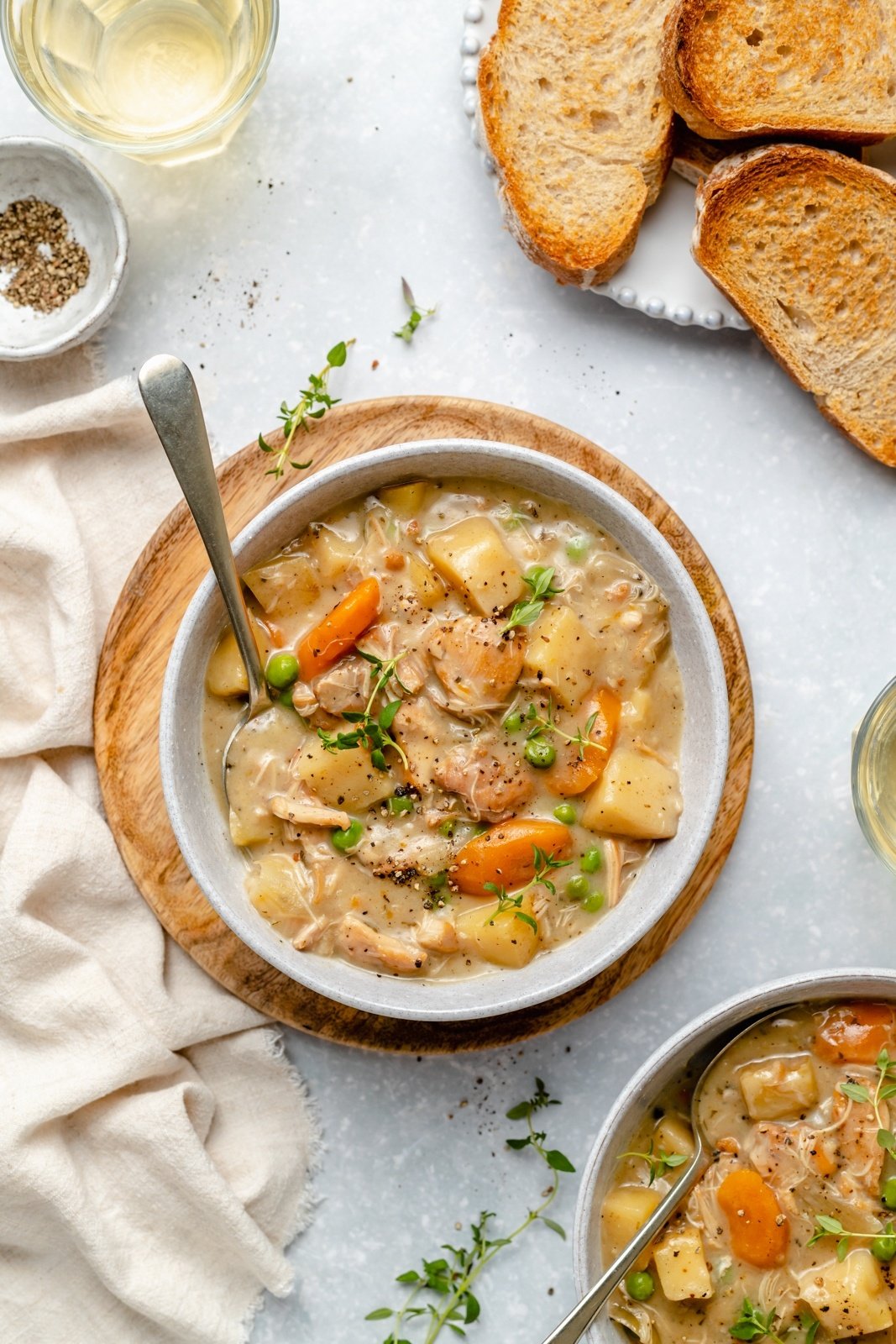 healthy crockpot white wine chicken stew in a bowl